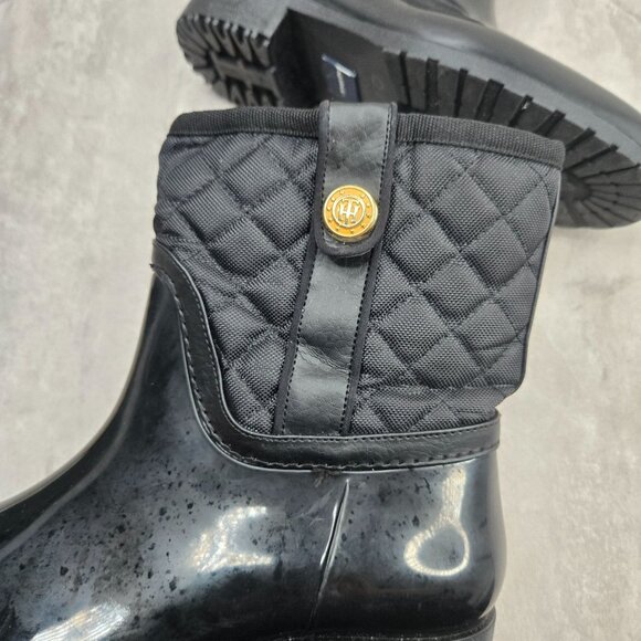 Tommy Hilfiger Rain Boots Black Quilted Outdoor Rubber Winter Ankle Booties Sz 8 - Picture 12 of 12